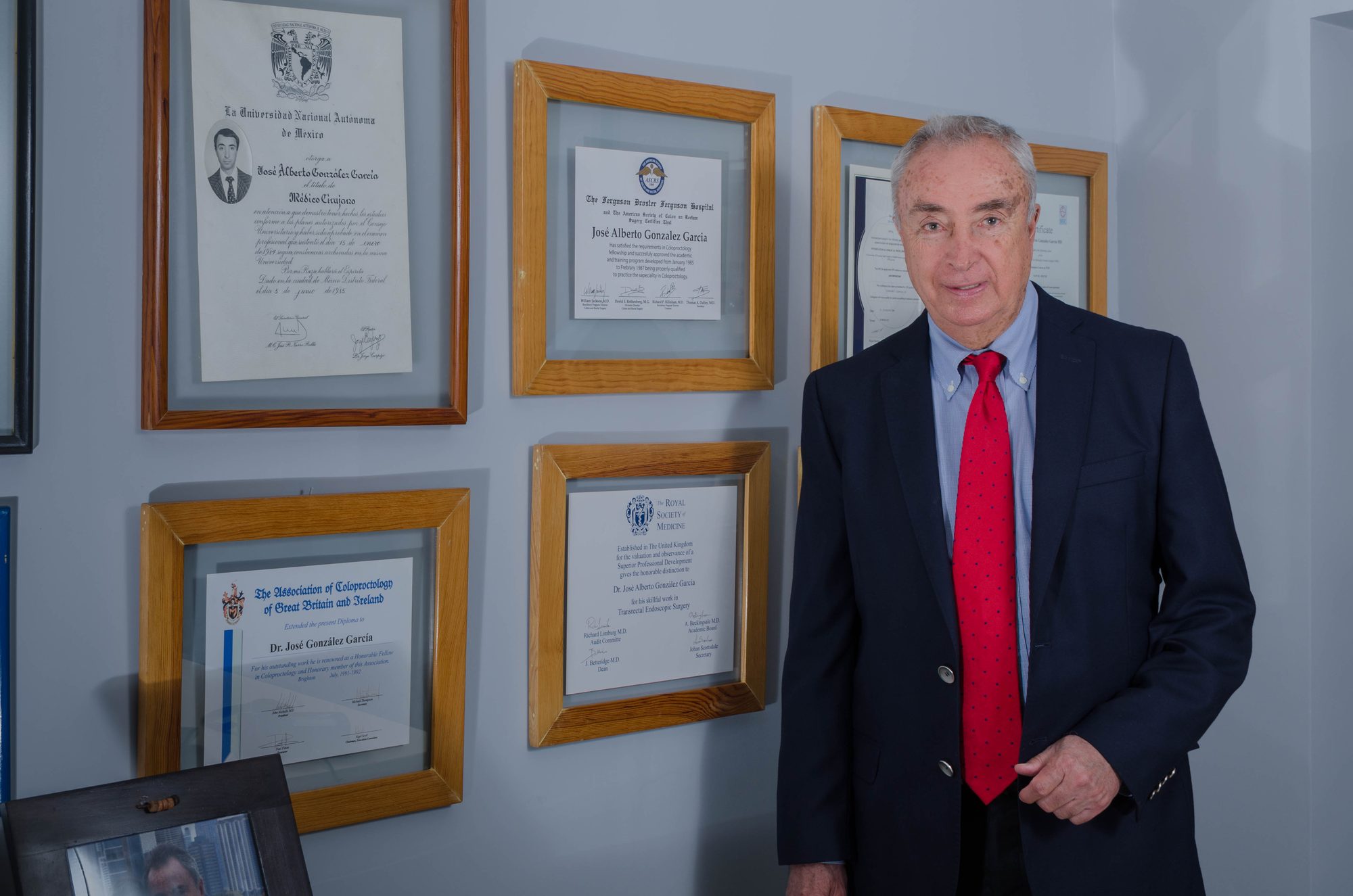 Dr. José Alberto González García